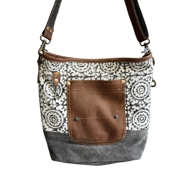 Myra Bag Pivot Print Women's Crossbody Bag Front Pocket Boho - Picture 3 of 10
